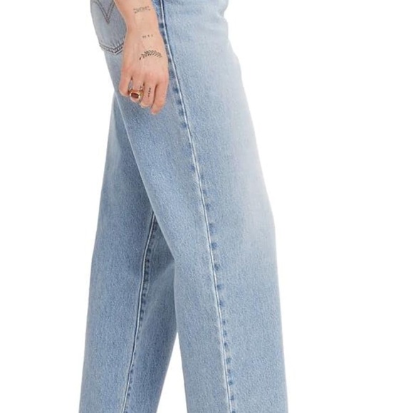 Levi's Women's 94 Baggy Light Indigo Worn In 34 waist - Picture 3 of 7